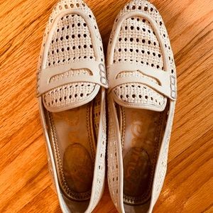 Sam Edelman, Women’s Flat slip-on.